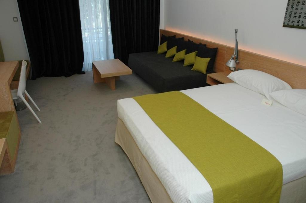 1000 Colors Hotel Ксанти Номер фото